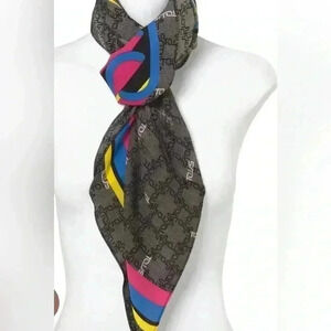 TOUS Logogram collection scarf in black, with TOUS logo print babushka hijab